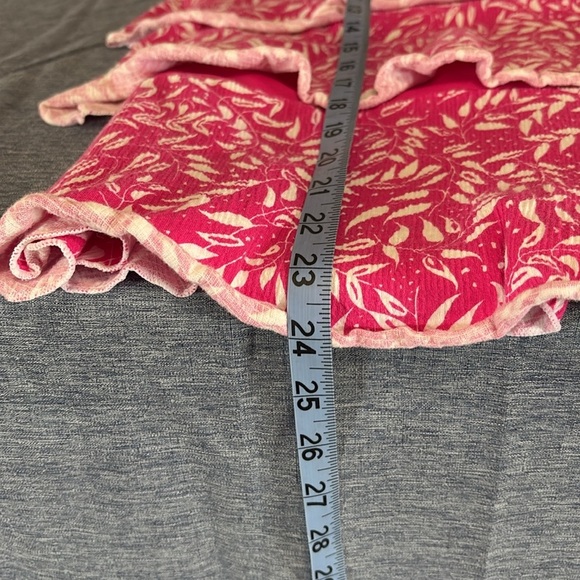 Dressbarn Women’s Size Large Pink Ruffle Tank - Picture 5 of 6